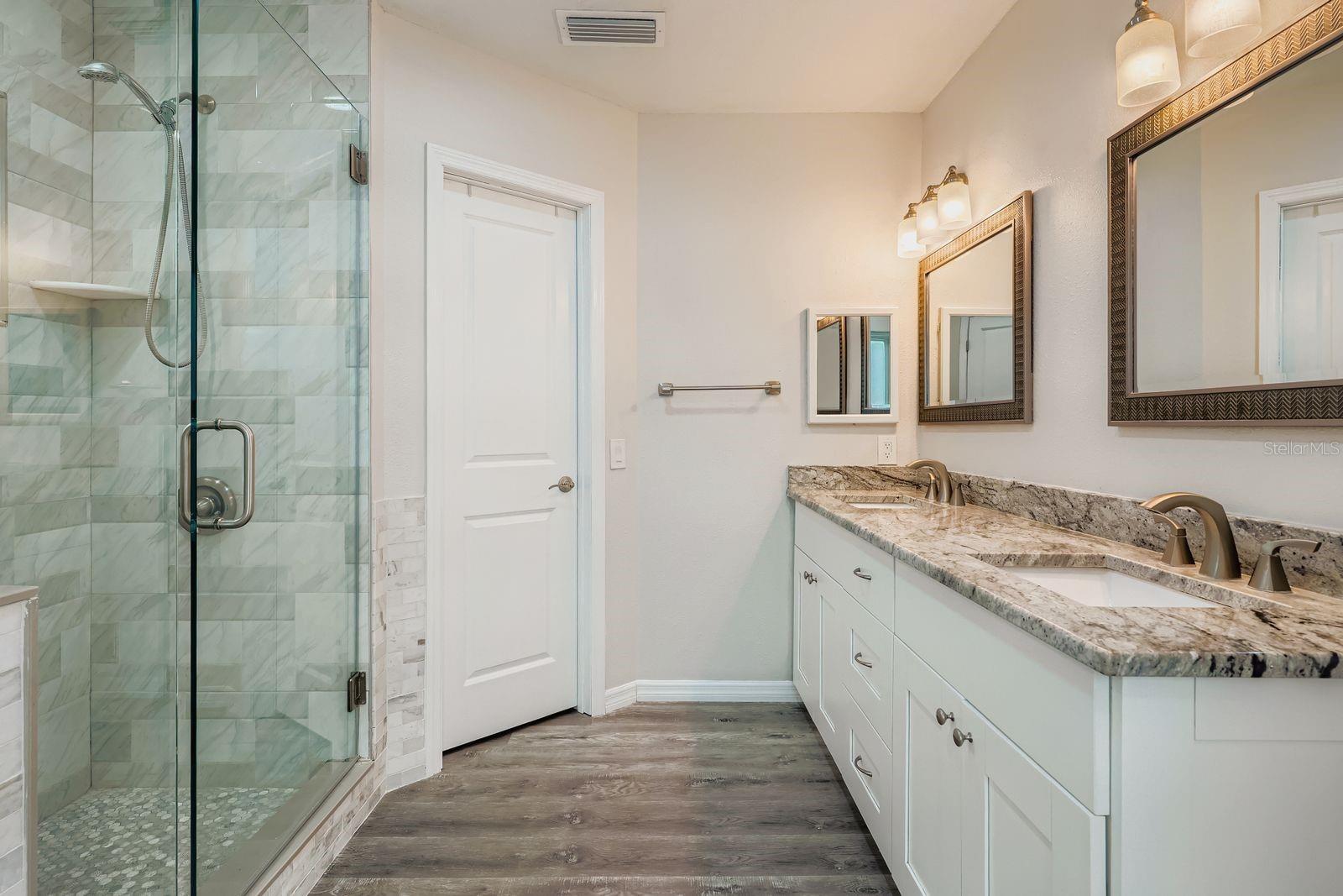 Image 18 of 28 For 6226 Eaglebrook Avenue