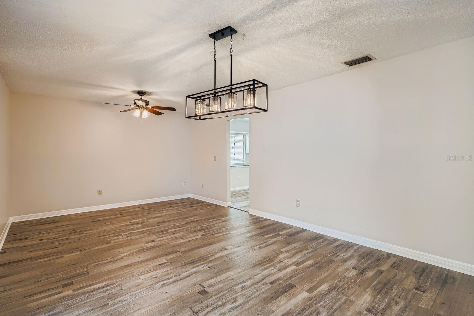 Image 4 of 28 For 6226 Eaglebrook Avenue
