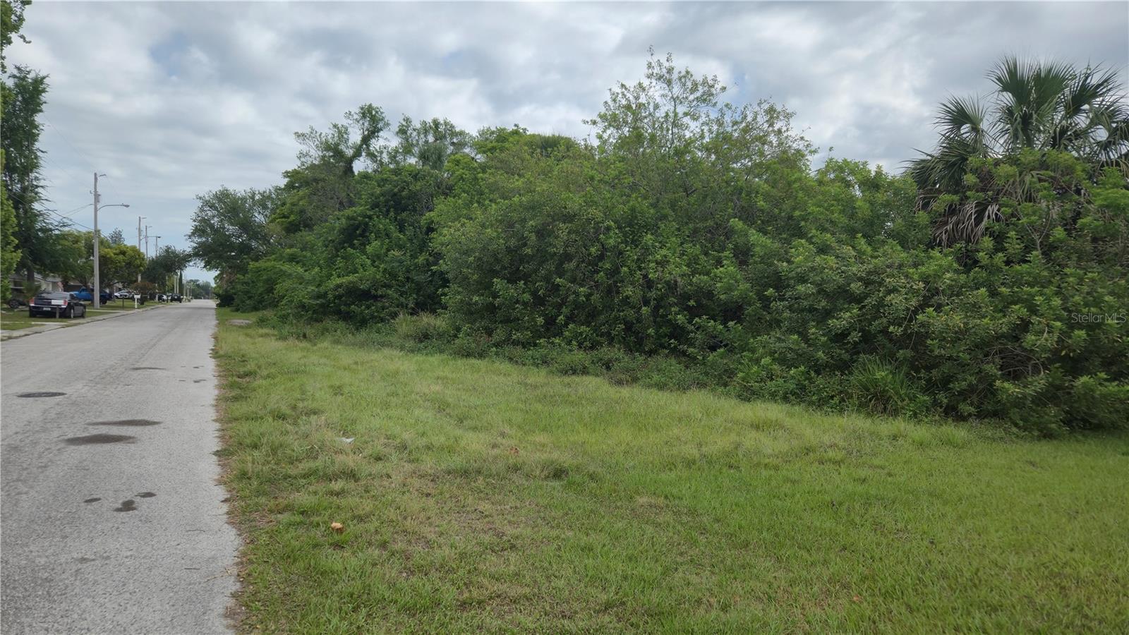 Image 7 of 11 For  Villa Drive 