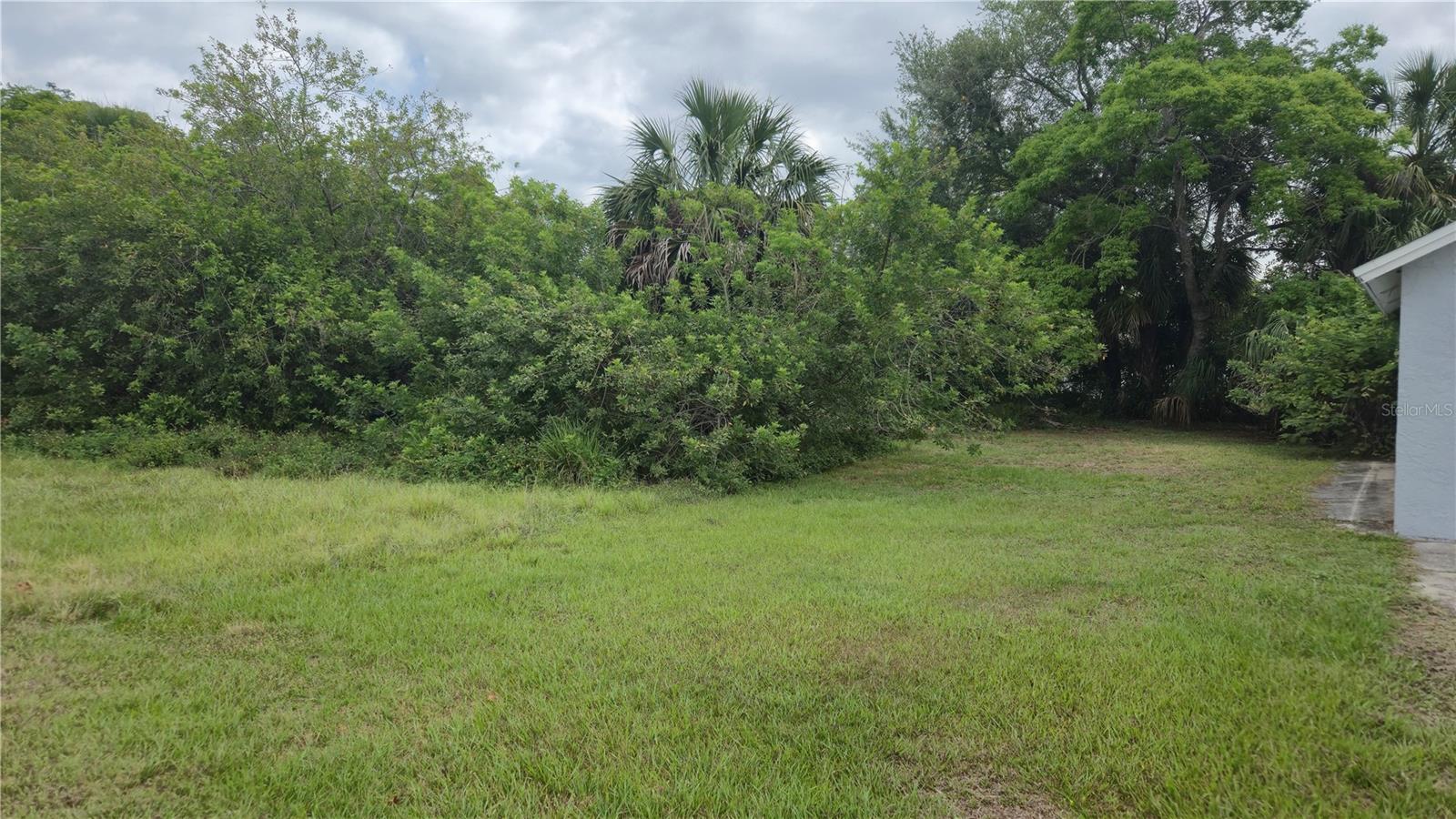 Image 8 of 11 For  Villa Drive 