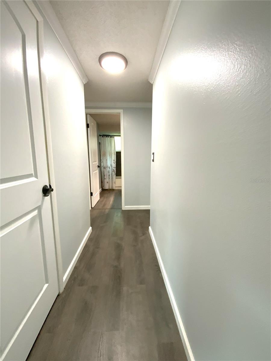 Image 15 of 32 For 8804 Lincolnshire Drive