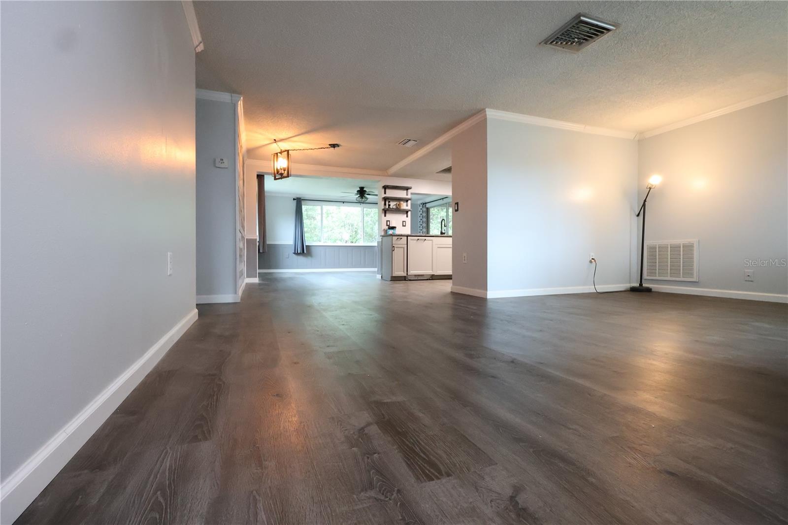 Image 25 of 32 For 8804 Lincolnshire Drive