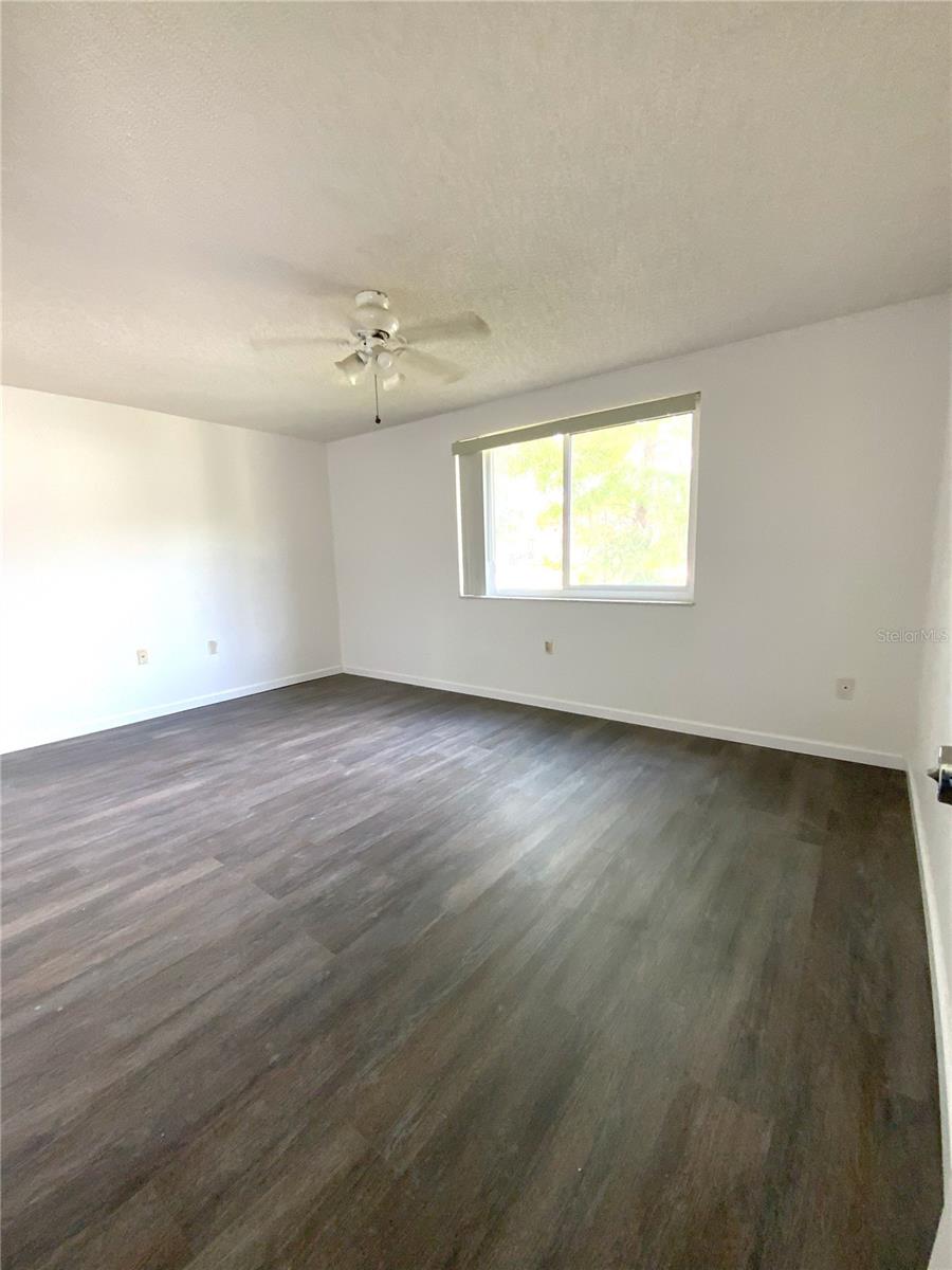 Image 31 of 32 For 8804 Lincolnshire Drive