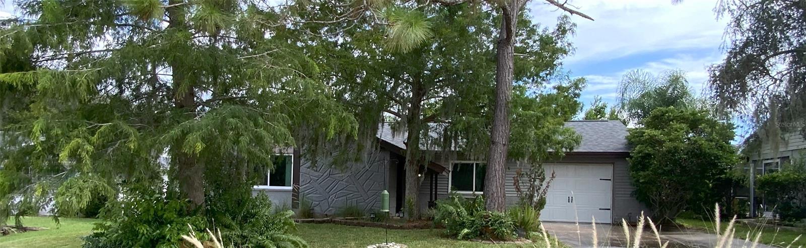 Image 6 of 32 For 8804 Lincolnshire Drive