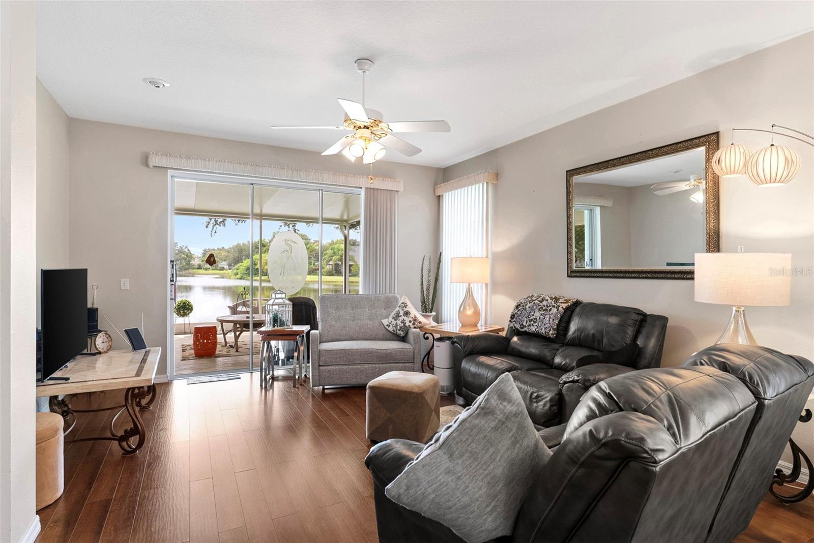 Image 4 of 22 For 5711 Heronpark Place