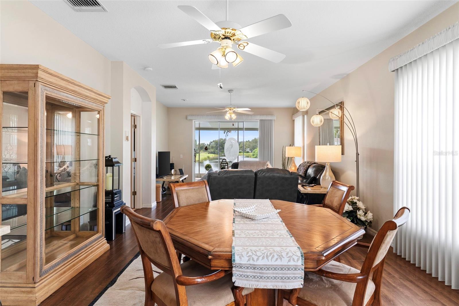 Image 5 of 22 For 5711 Heronpark Place