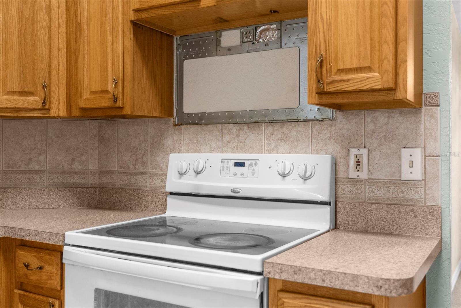 Image 10 of 40 For 3840 Lema Drive
