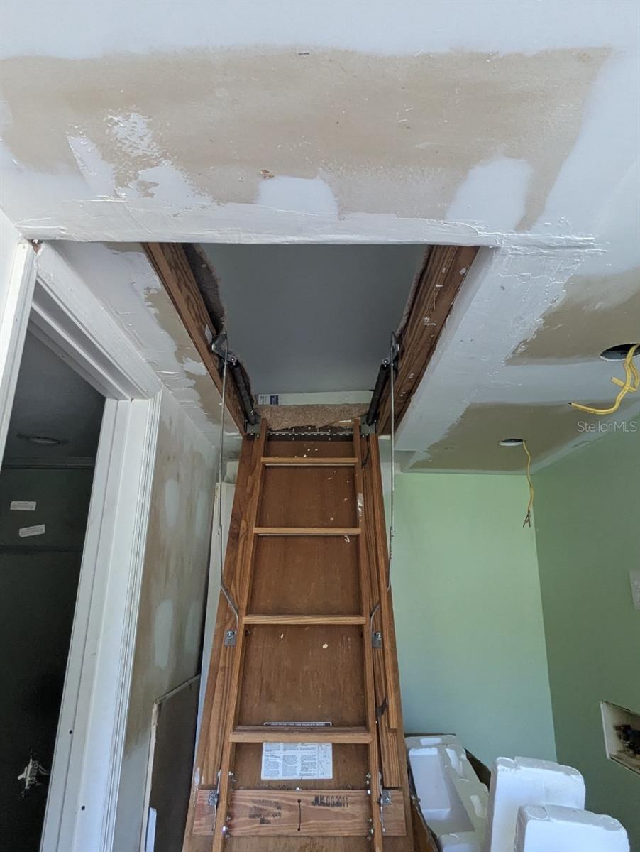 Image 14 of 19 For 6096 Cr 622a