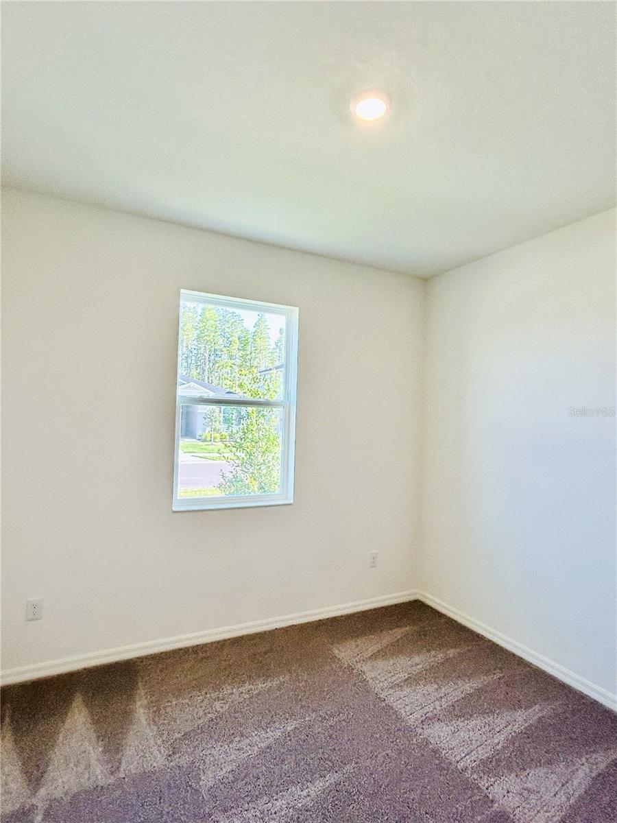 Image 47 of 63 For 37531 Williamette Way