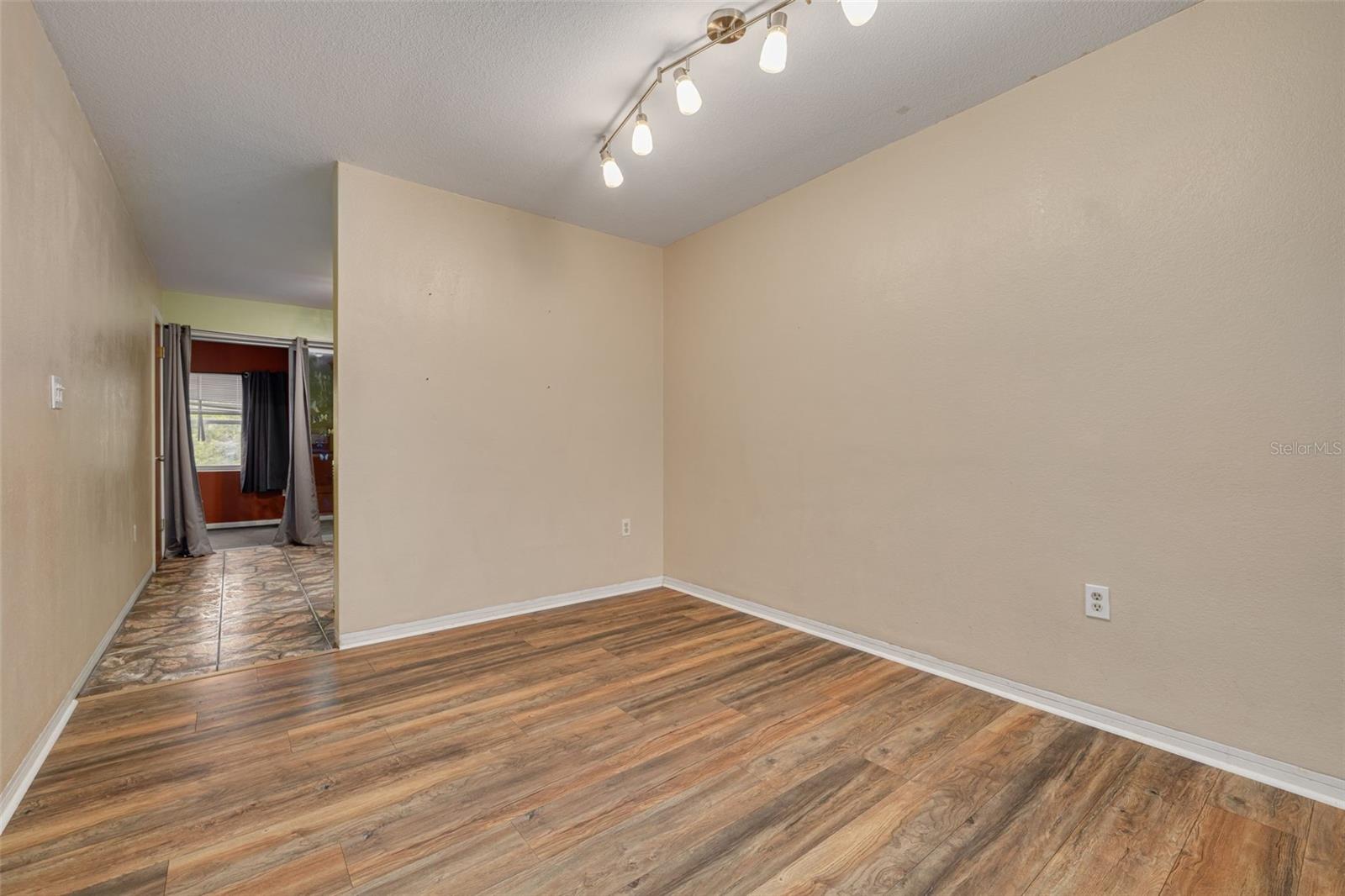 Image 10 of 22 For 1000 49th Street N 307