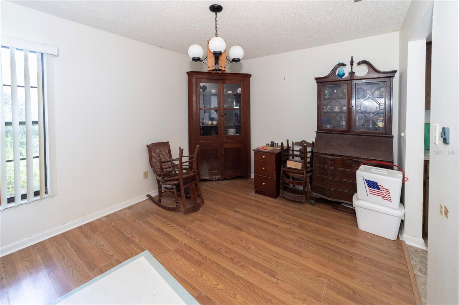 Image 12 of 19 For 18412 Swan Lake Drive
