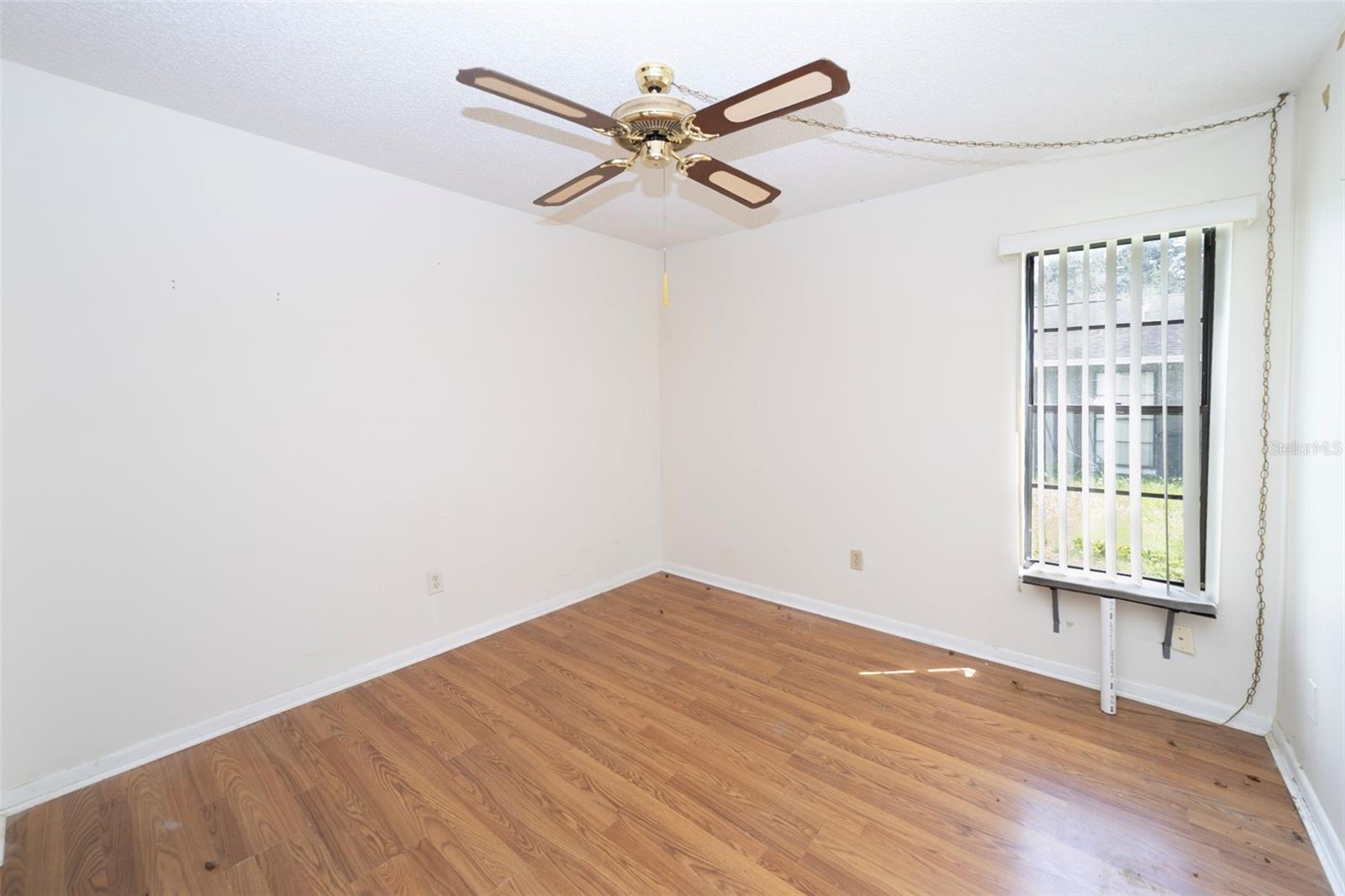 Image 17 of 19 For 18412 Swan Lake Drive