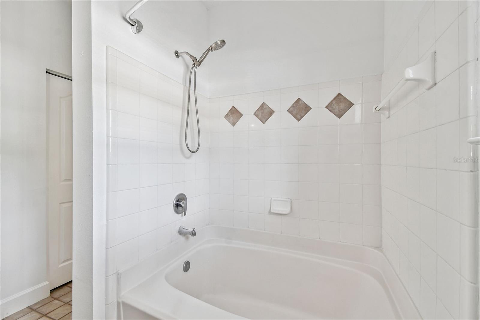 Image 31 of 48 For 4207 Dale Mabry Highway 2113
