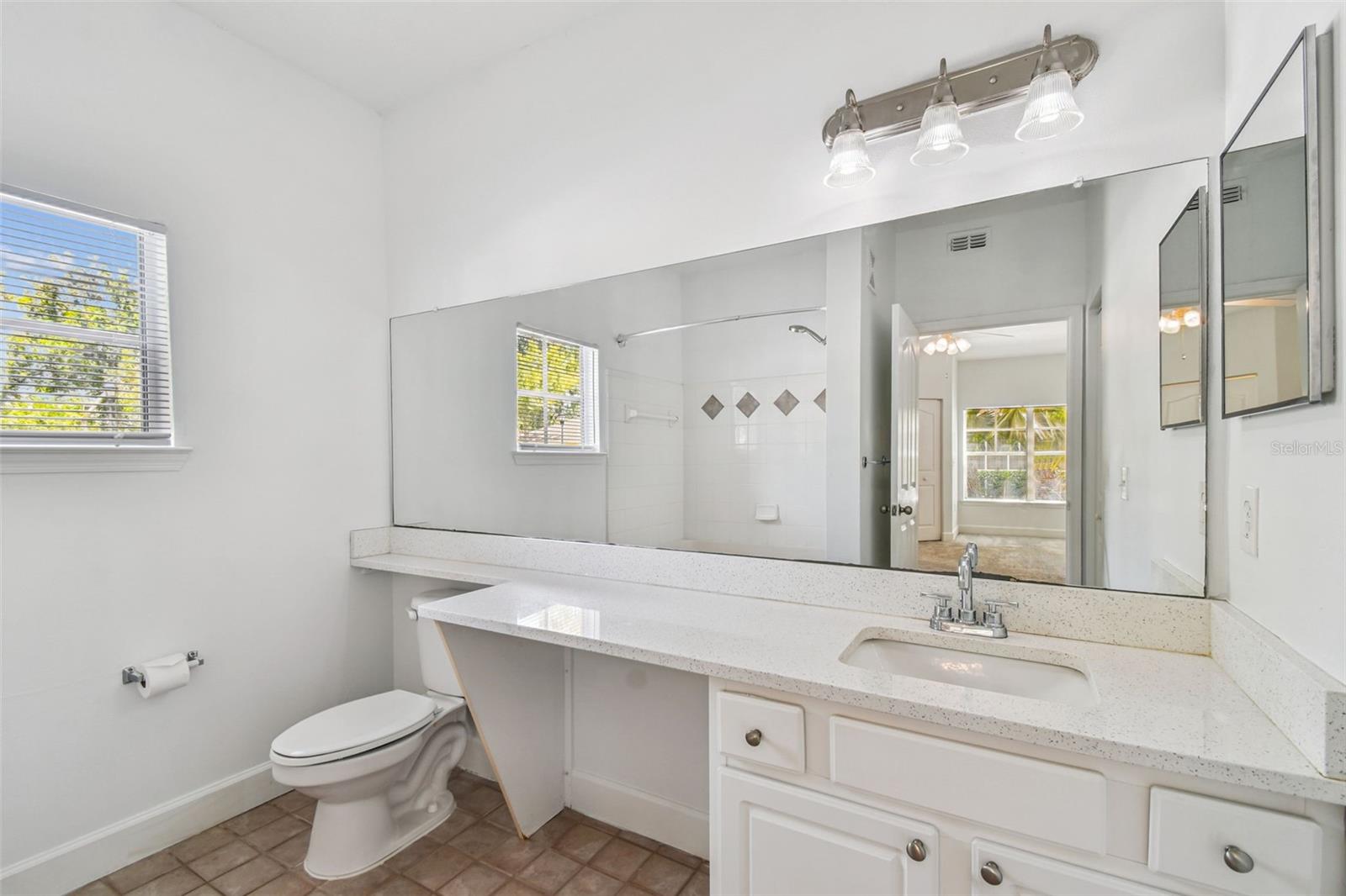 Image 32 of 48 For 4207 Dale Mabry Highway 2113