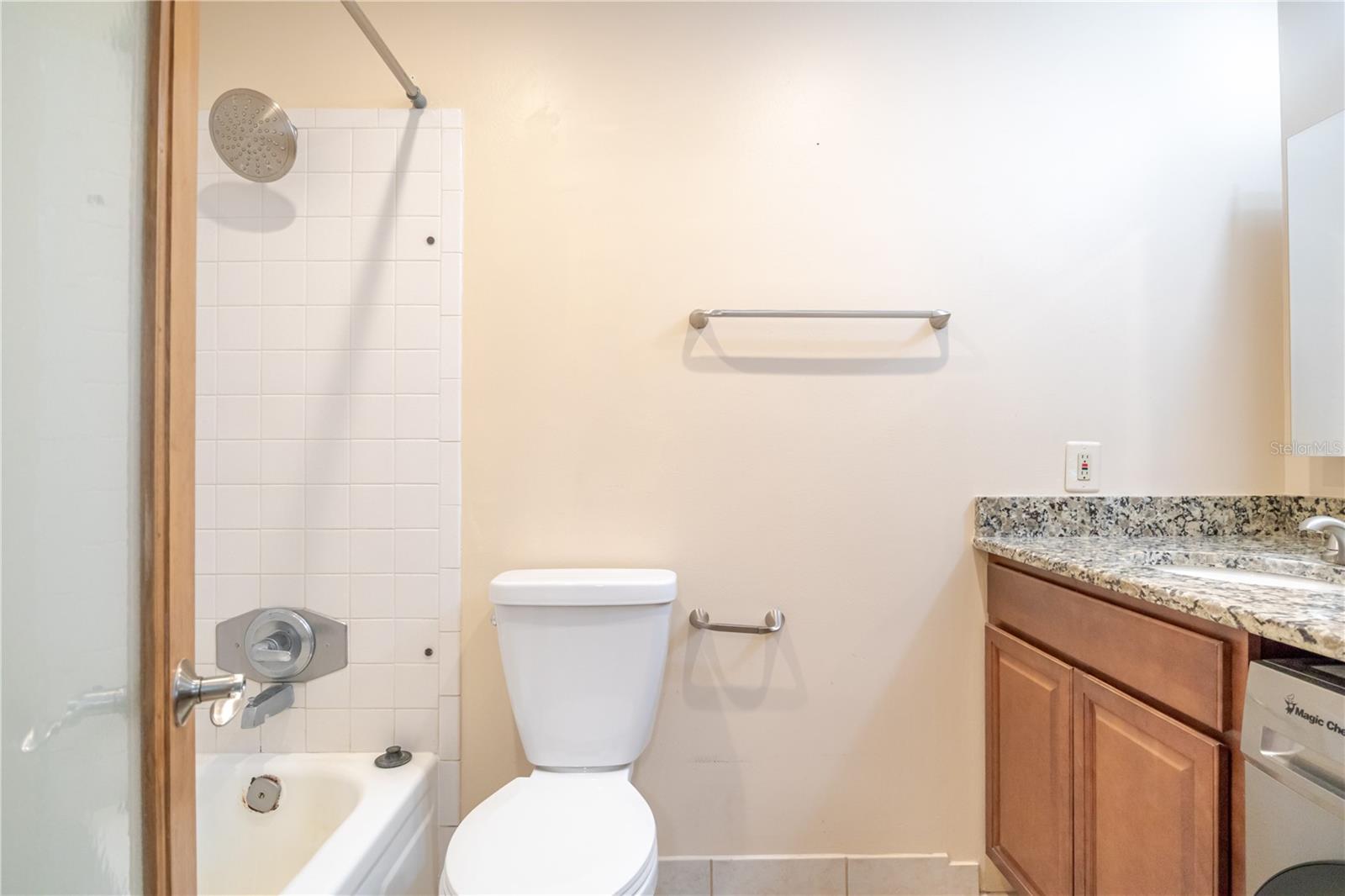 Image 13 of 23 For 4508 Oak Drive T42