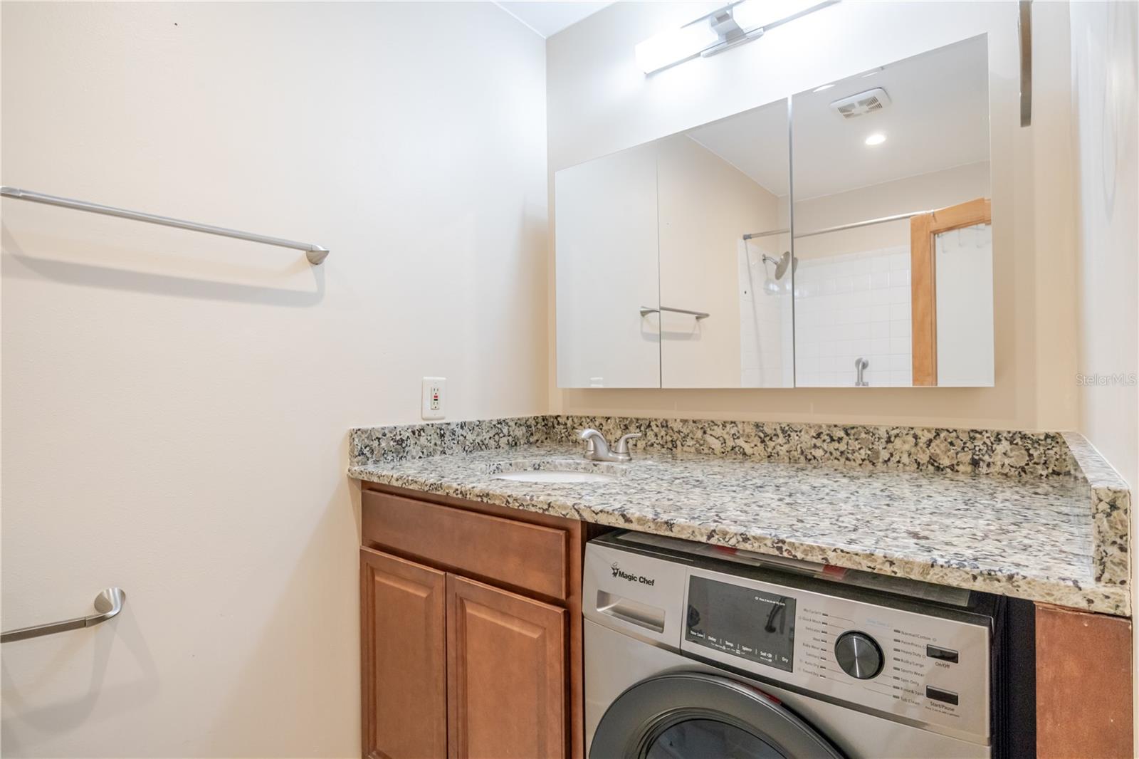 Image 14 of 23 For 4508 Oak Drive T42