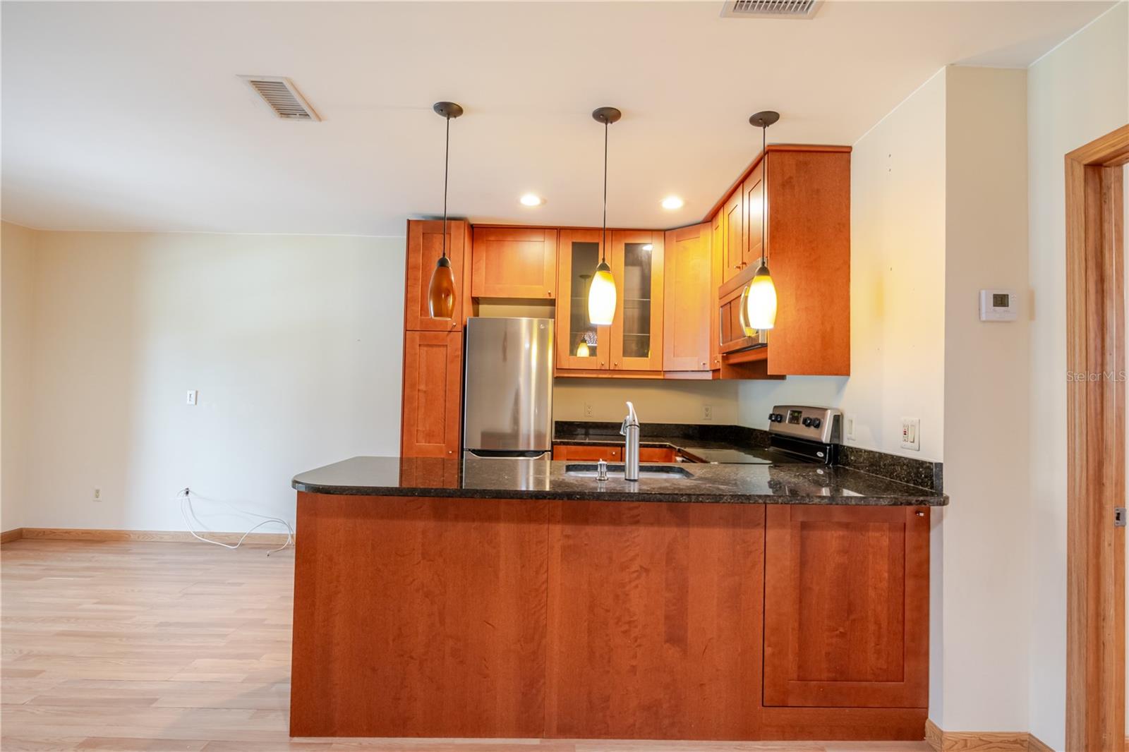 Image 7 of 23 For 4508 Oak Drive T42