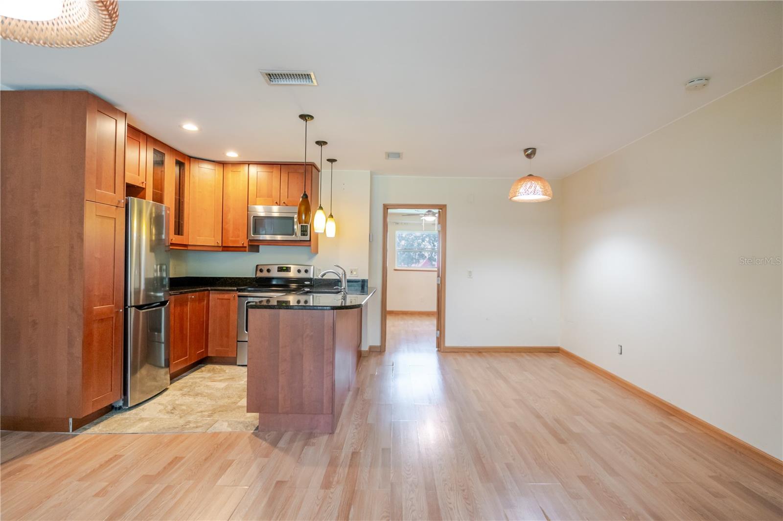 Image 8 of 23 For 4508 Oak Drive T42