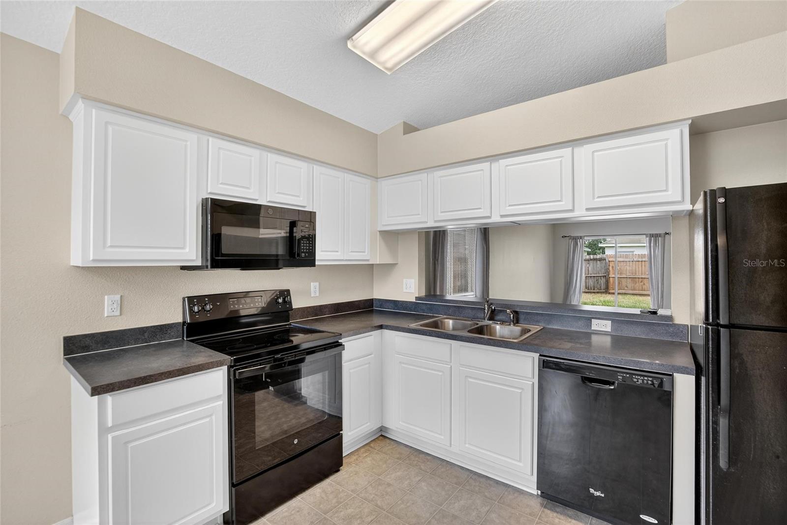 Image 12 of 61 For 4404 Country Hills Boulevard