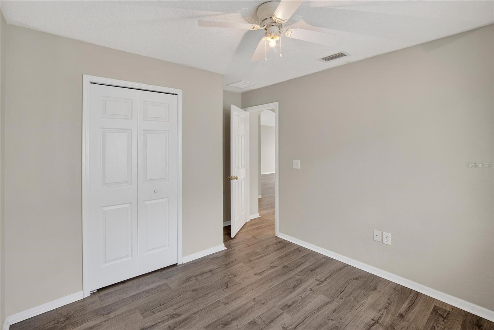 Image 19 of 61 For 4404 Country Hills Boulevard