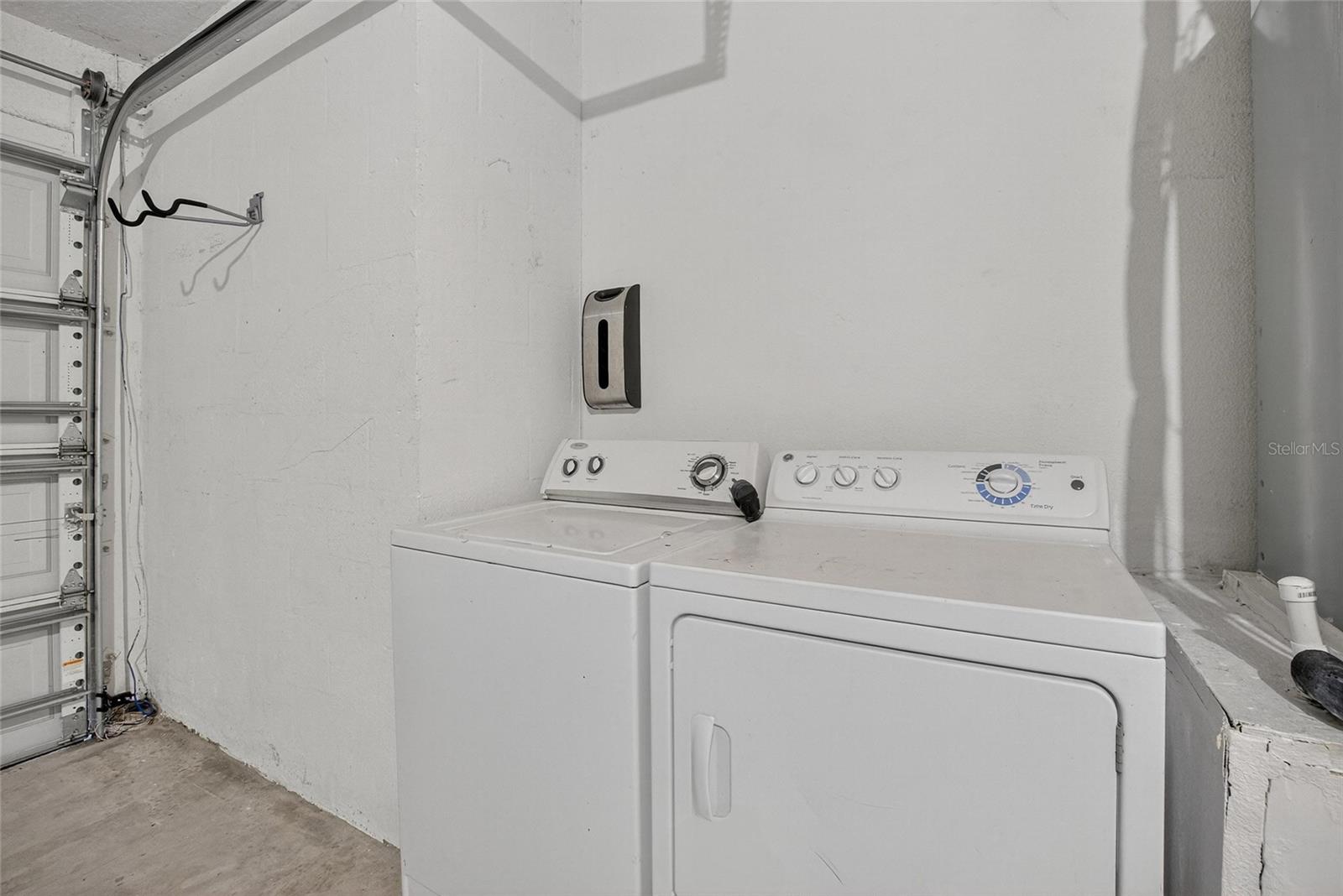 Image 30 of 61 For 4404 Country Hills Boulevard
