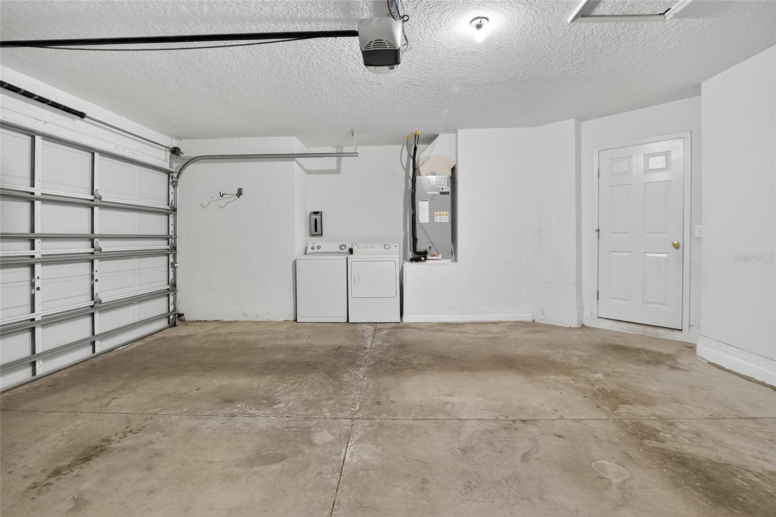 Image 31 of 61 For 4404 Country Hills Boulevard