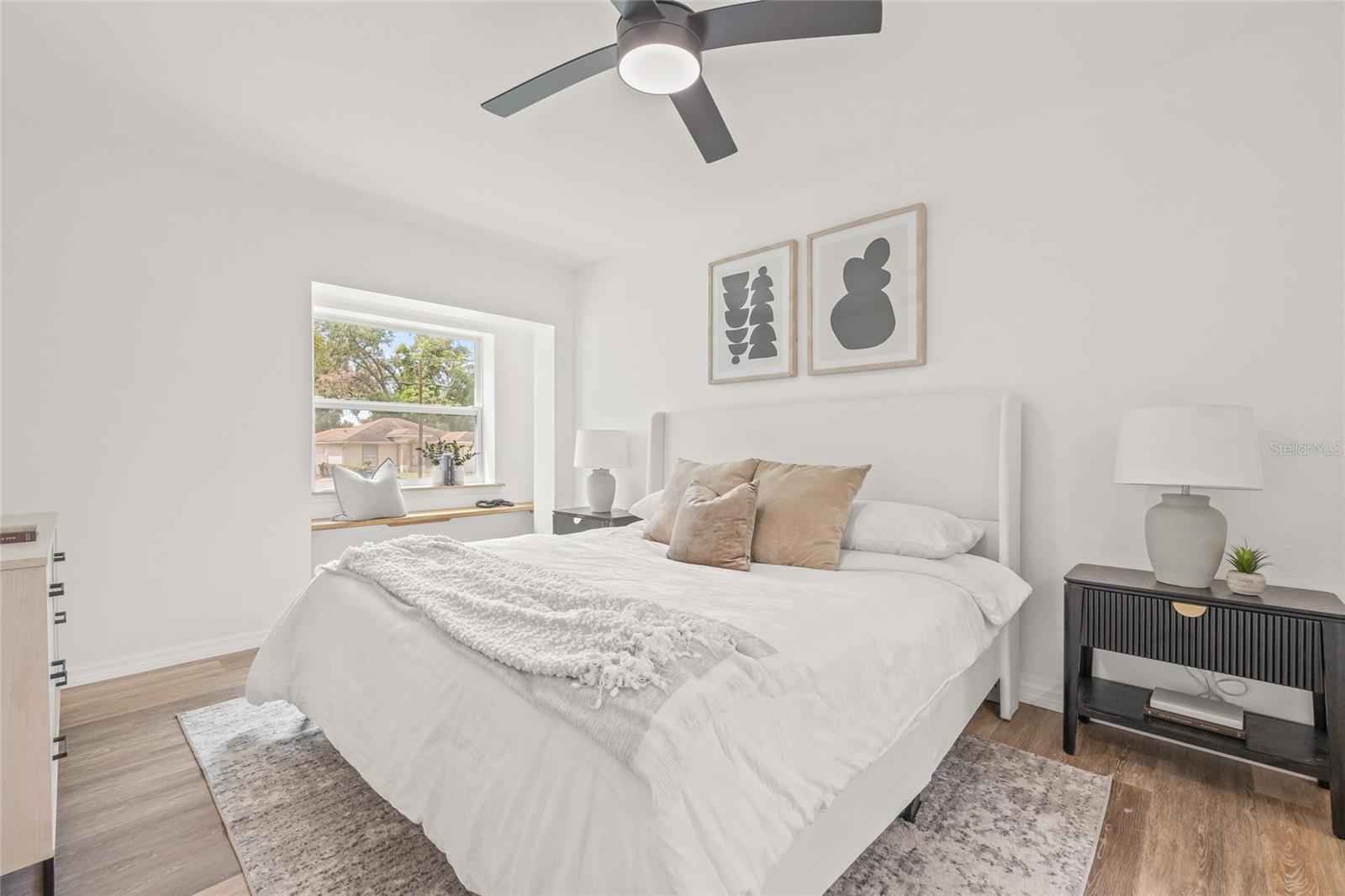 Listing photo id 13 for 8719 Temple Avenue
