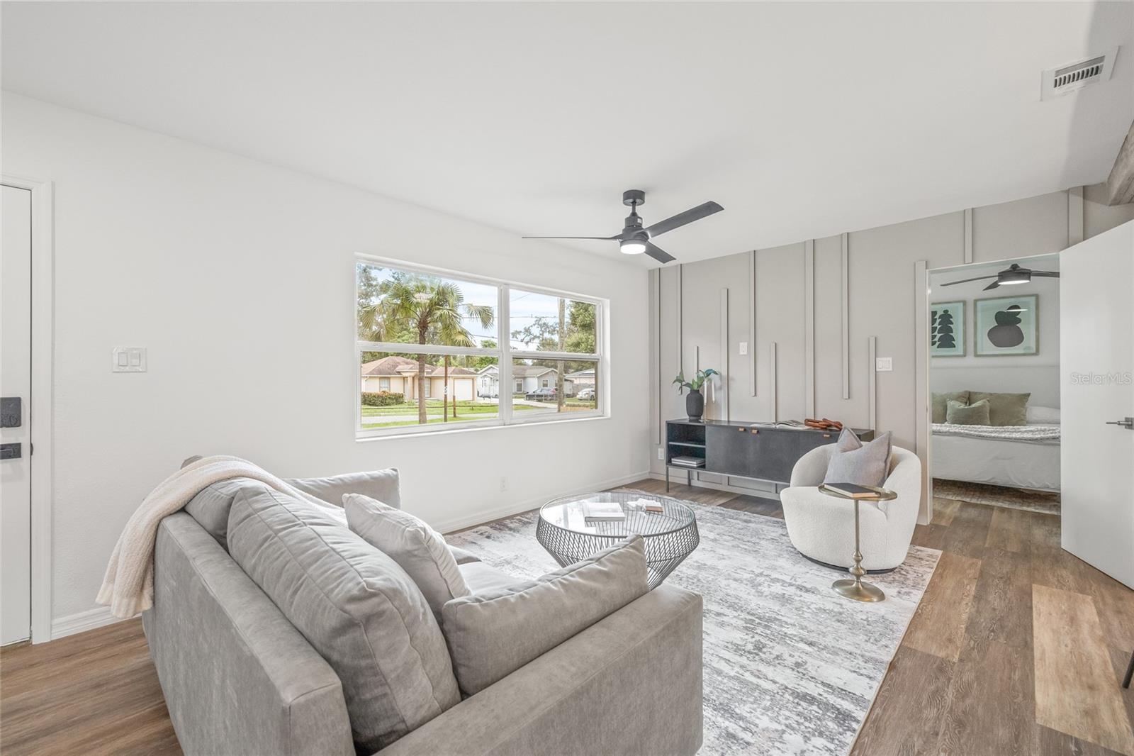 Listing photo id 2 for 8719 Temple Avenue