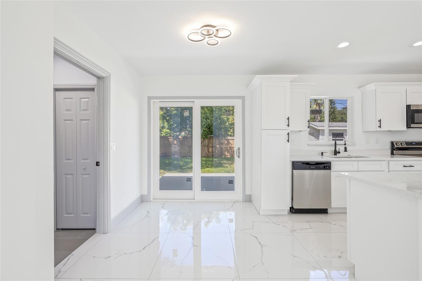 Image 12 of 34 For 1252 San Remo Avenue