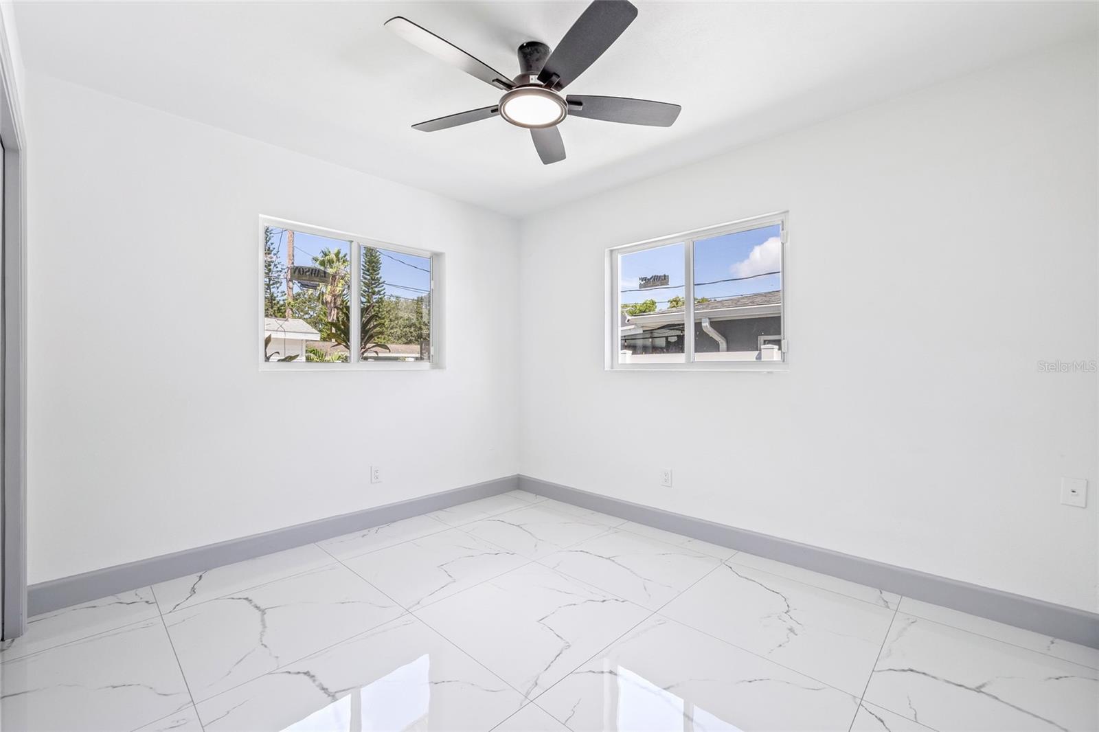 Image 18 of 34 For 1252 San Remo Avenue