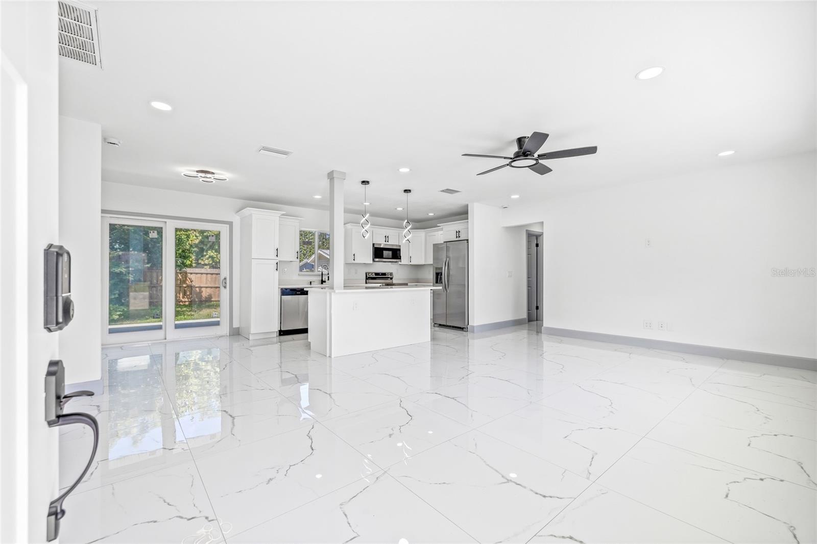 Image 2 of 34 For 1252 San Remo Avenue