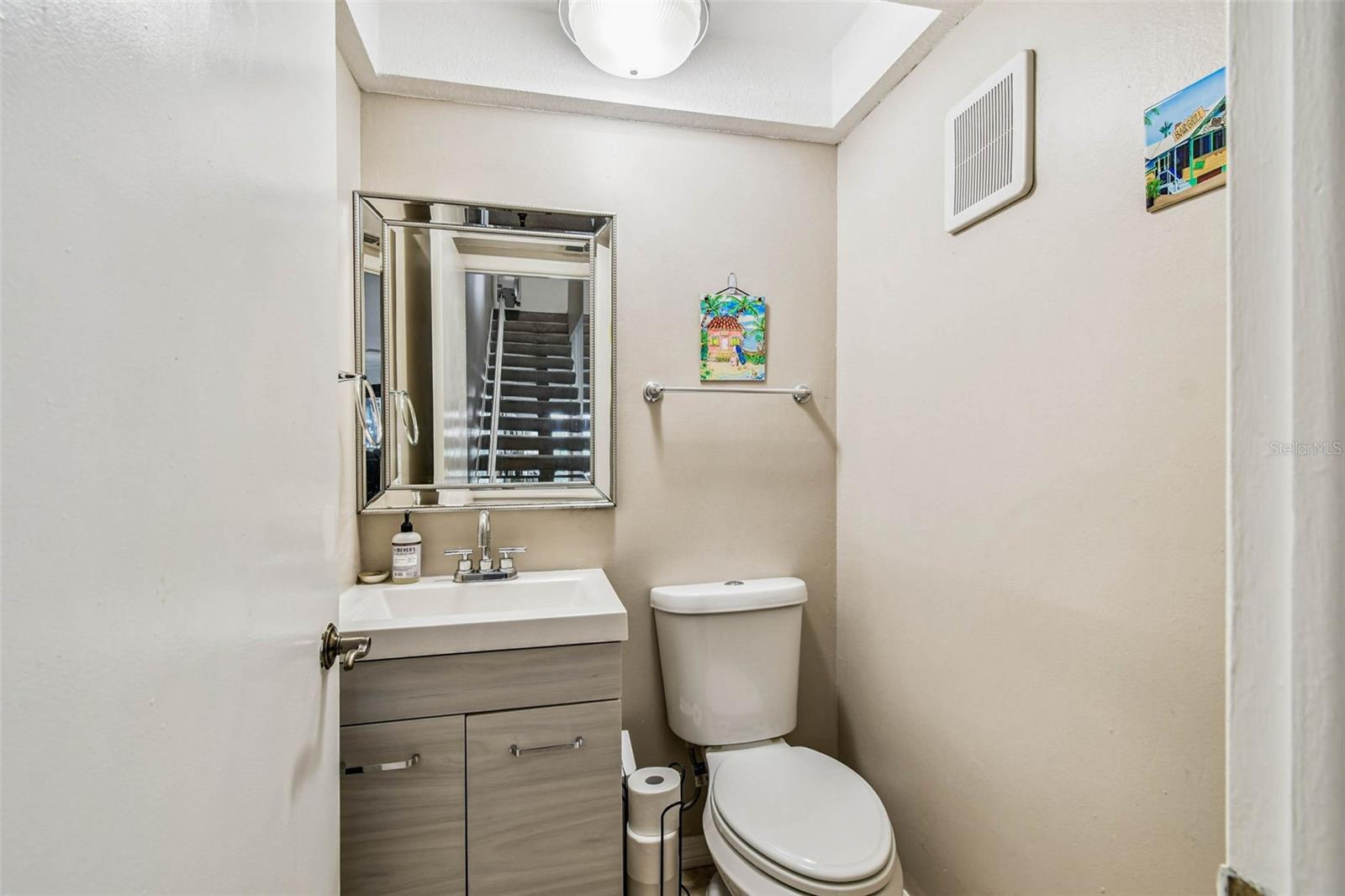 Image 11 of 51 For 12134 Capri Cir S  803