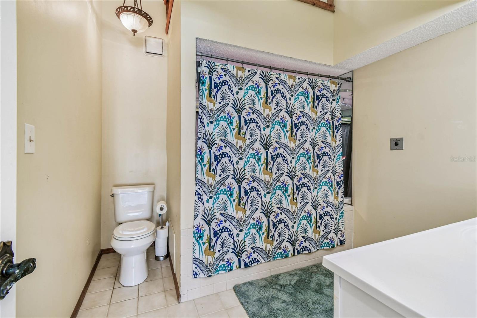 Image 22 of 51 For 12134 Capri Cir S  803