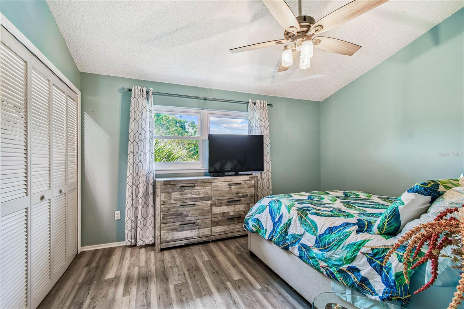 Image 24 of 51 For 12134 Capri Cir S  803