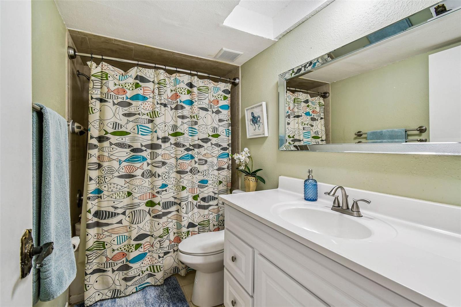 Image 26 of 51 For 12134 Capri Cir S  803