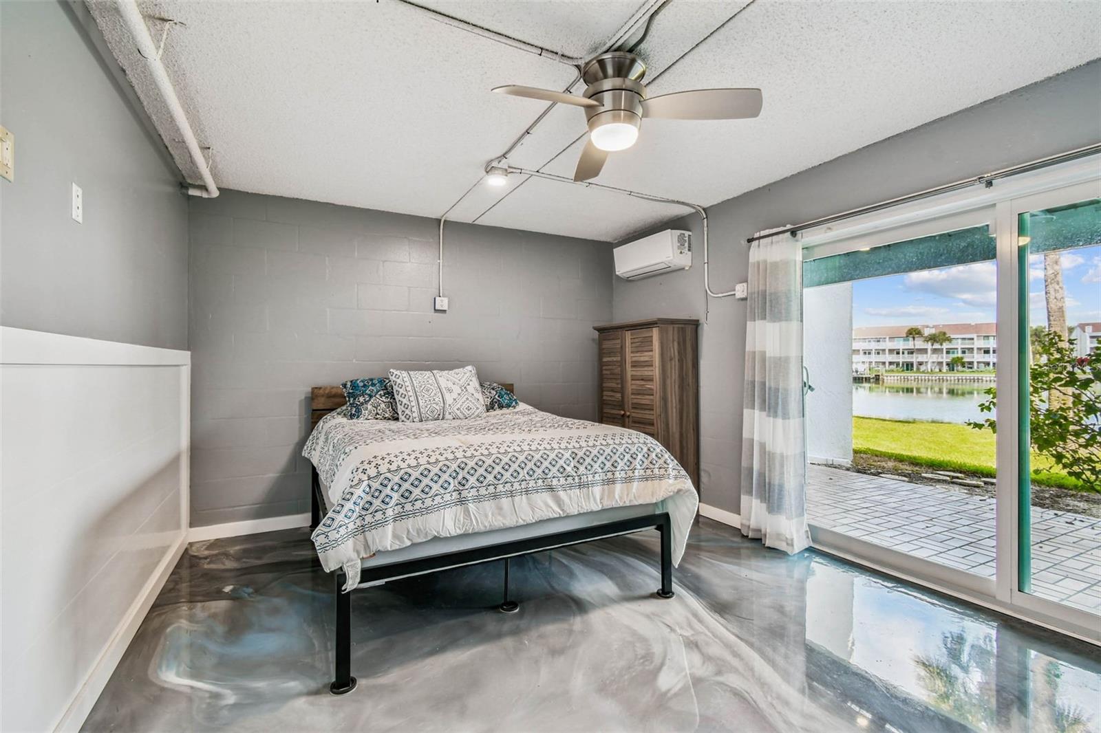 Image 30 of 51 For 12134 Capri Cir S  803