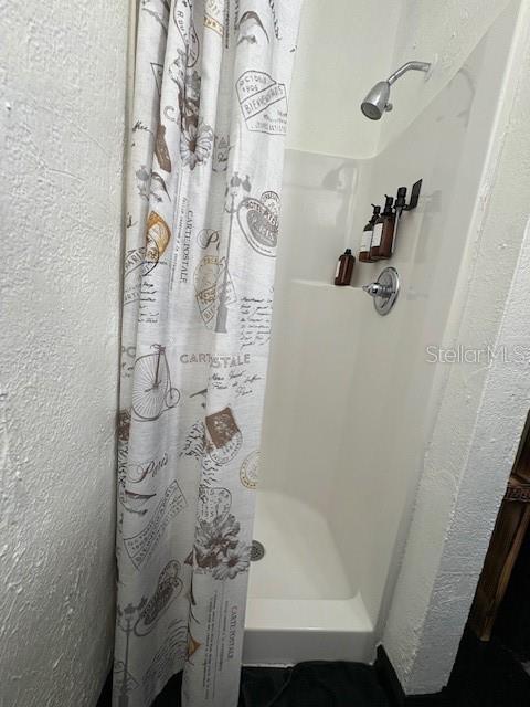 Listing photo id 8 for 801 Palm Avenue 2