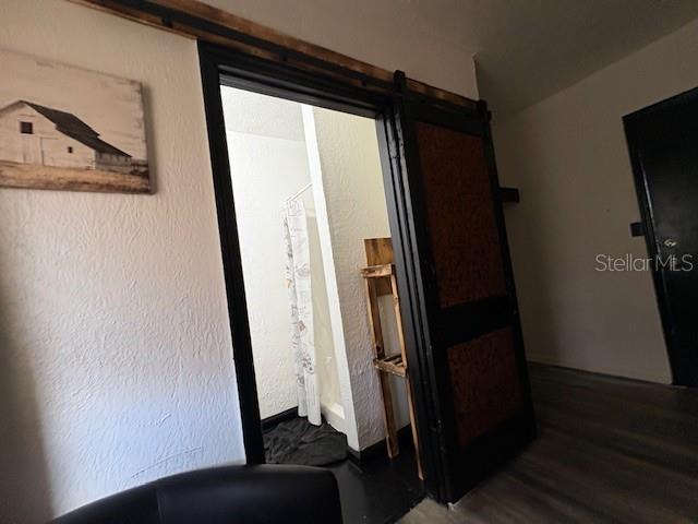 Listing photo id 9 for 801 Palm Avenue 2