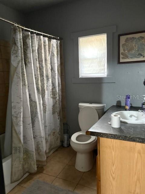 Listing photo id 2 for 801 Palm Avenue 2