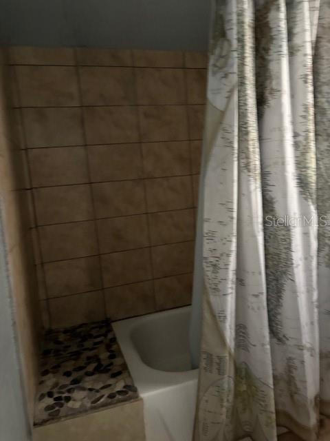 Listing photo id 4 for 801 Palm Avenue 2