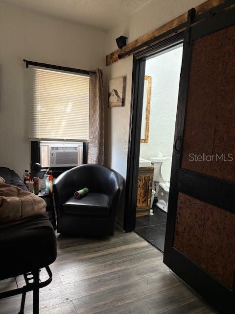 Listing photo id 6 for 801 Palm Avenue 2