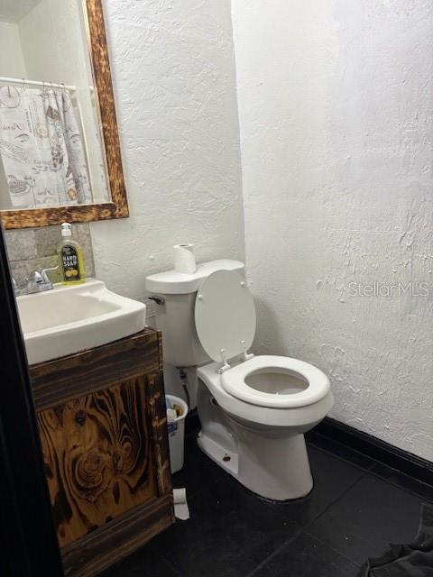 Listing photo id 7 for 801 Palm Avenue 2