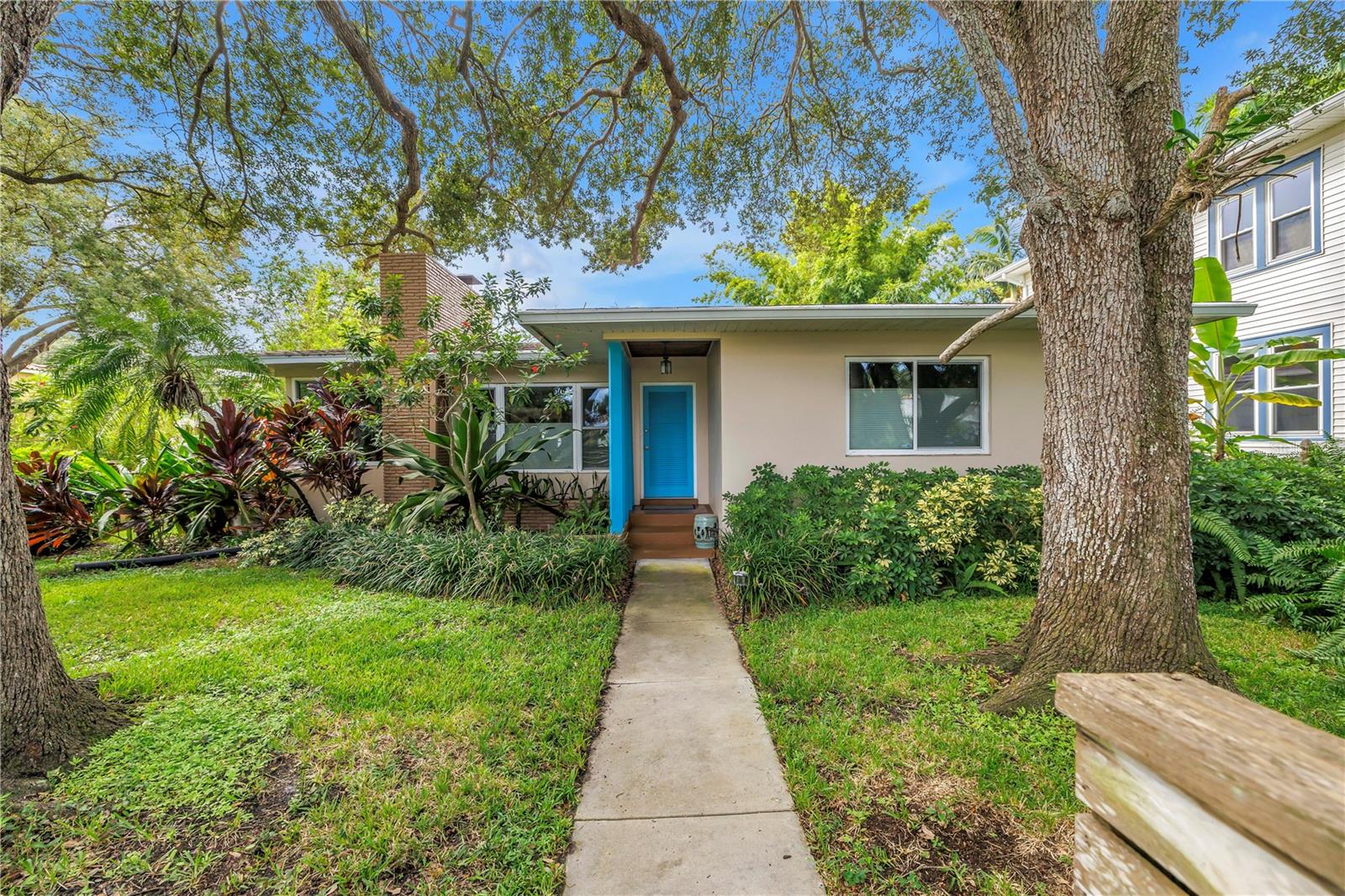 Details for 256 19th Avenue Ne, ST PETERSBURG, FL 33704