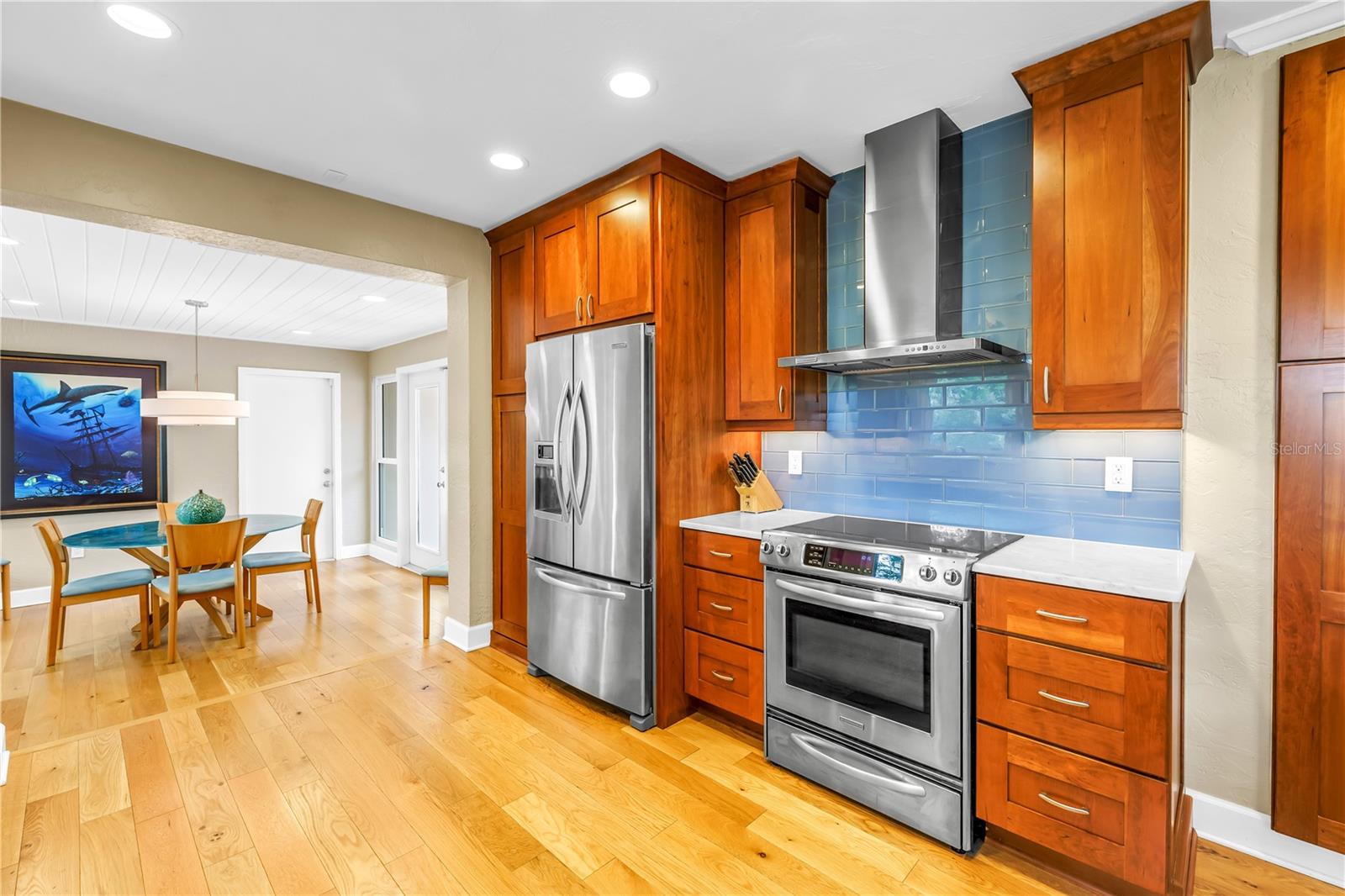 Image 12 of 61 For 256 19th Avenue Ne