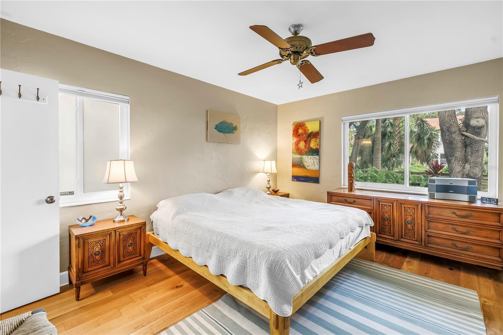 Image 19 of 61 For 256 19th Avenue Ne