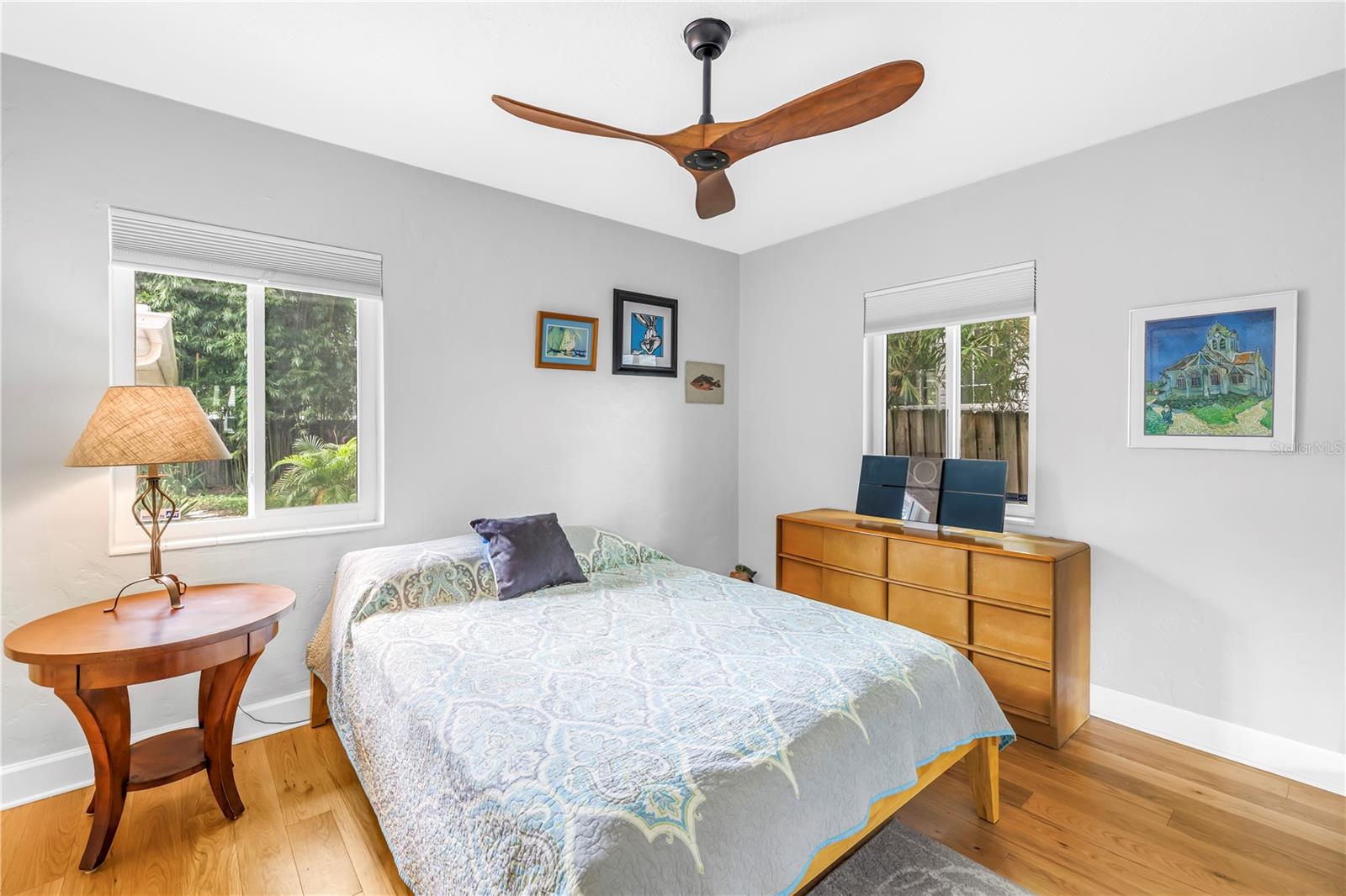 Image 22 of 61 For 256 19th Avenue Ne