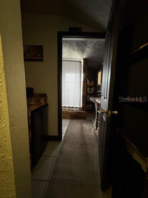 Listing photo id 10 for 803 Palm Avenue