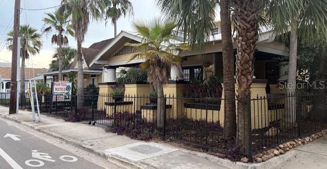 Listing photo id 1 for 803 Palm Avenue