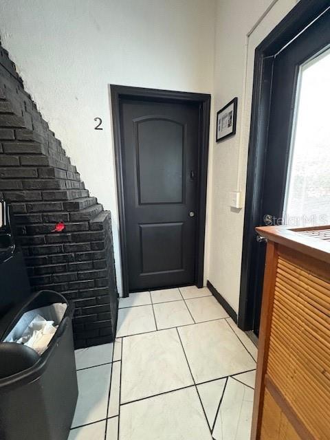 Listing photo id 6 for 803 Palm Avenue