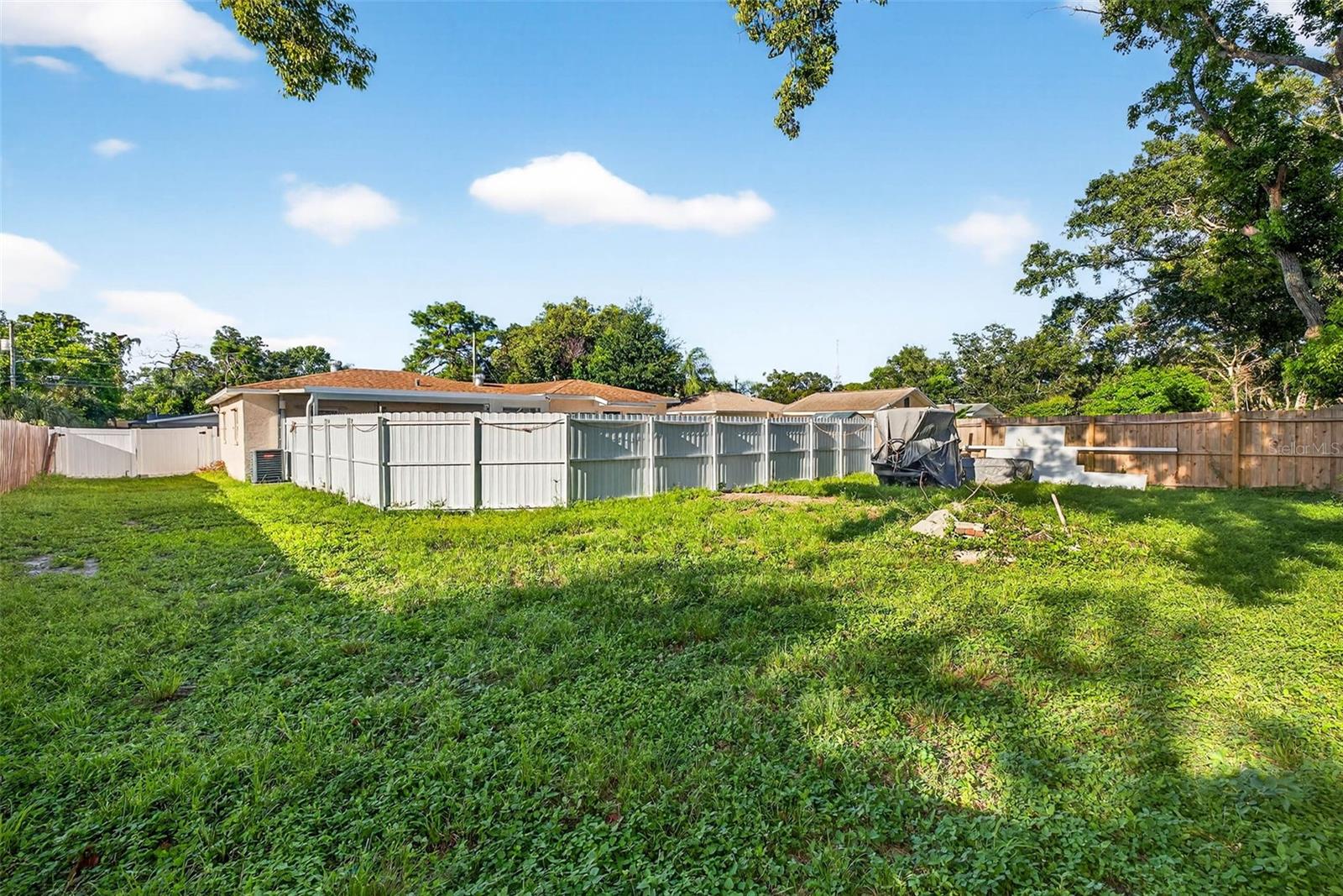 Image 13 of 39 For 2229 Casa Vista Drive